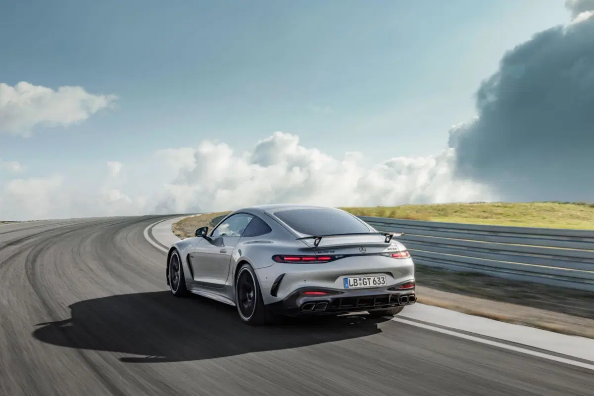 Mercedes-AMG GT Coupé: i prezzi e le caratteristiche tecniche per l'Italia   (2)