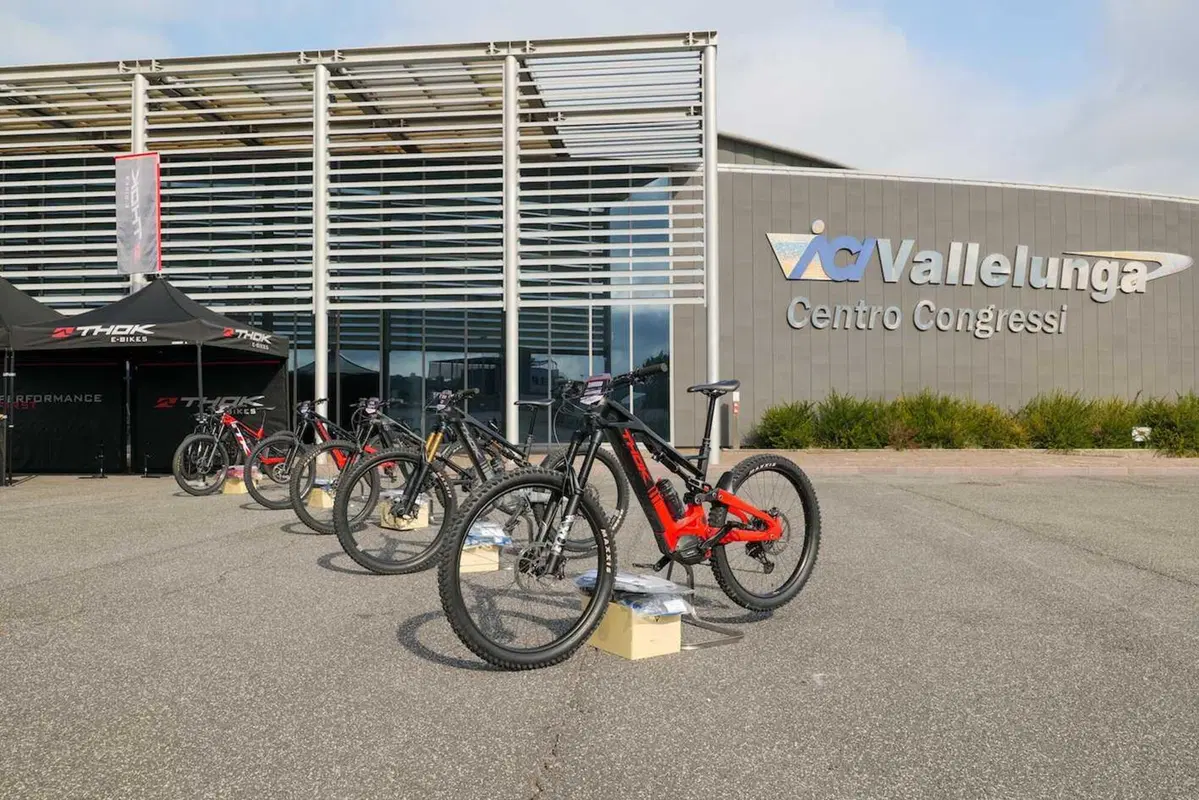 smart#1 e Thok e-bikes, il week end perfetto (7)