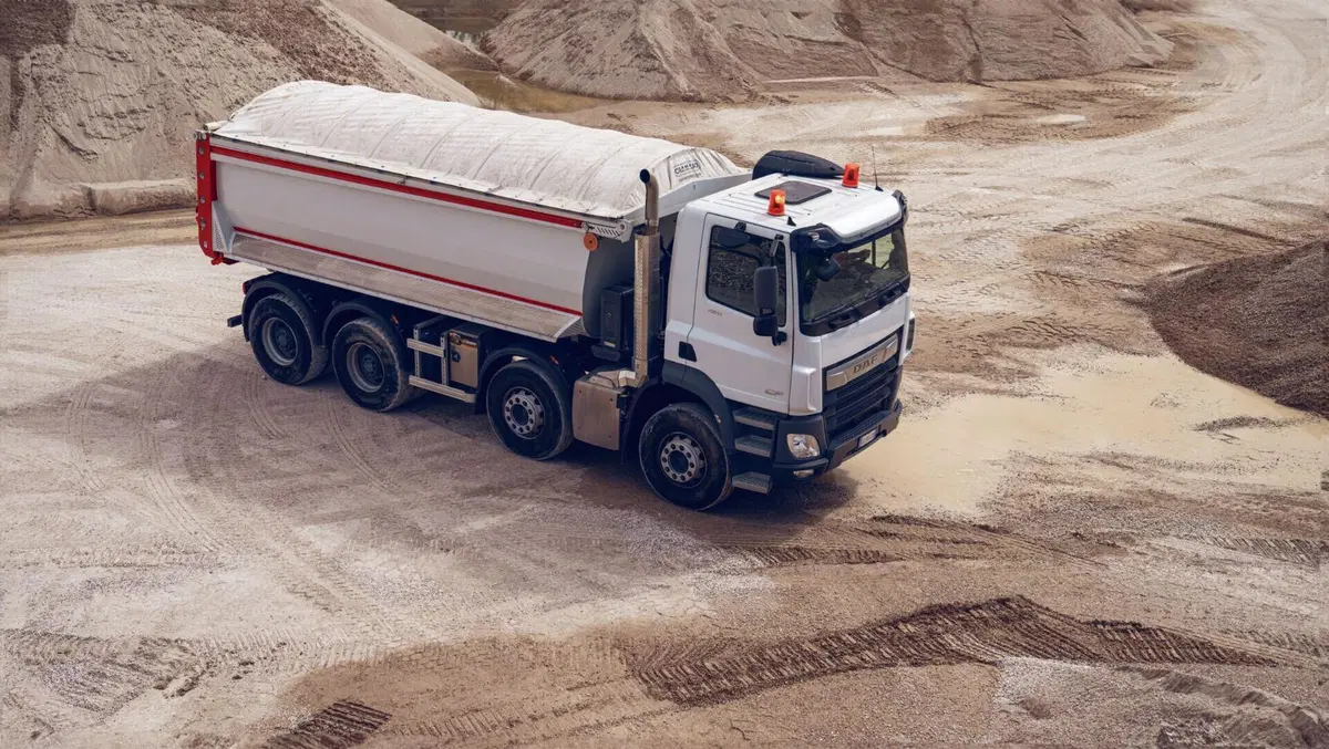 Come nasce un sistema di copertura avanzato per camion? I segreti di una eccellenza italiana [Video]