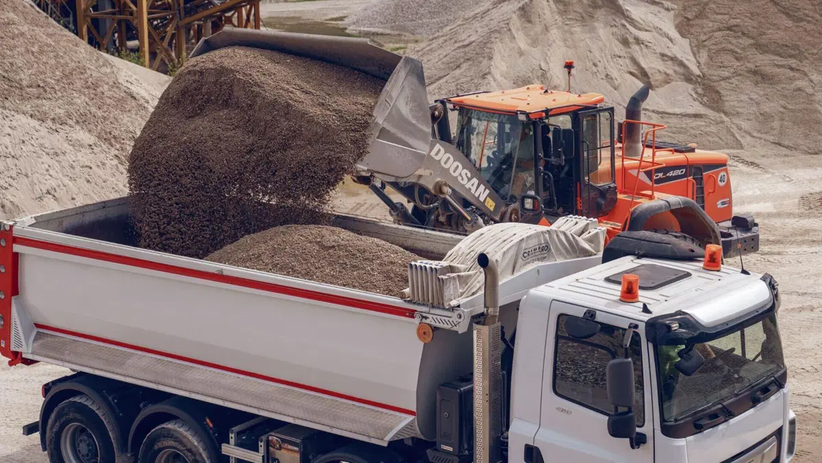 Come nasce un sistema di copertura avanzato per camion? I segreti di una eccellenza italiana [Video] (2)