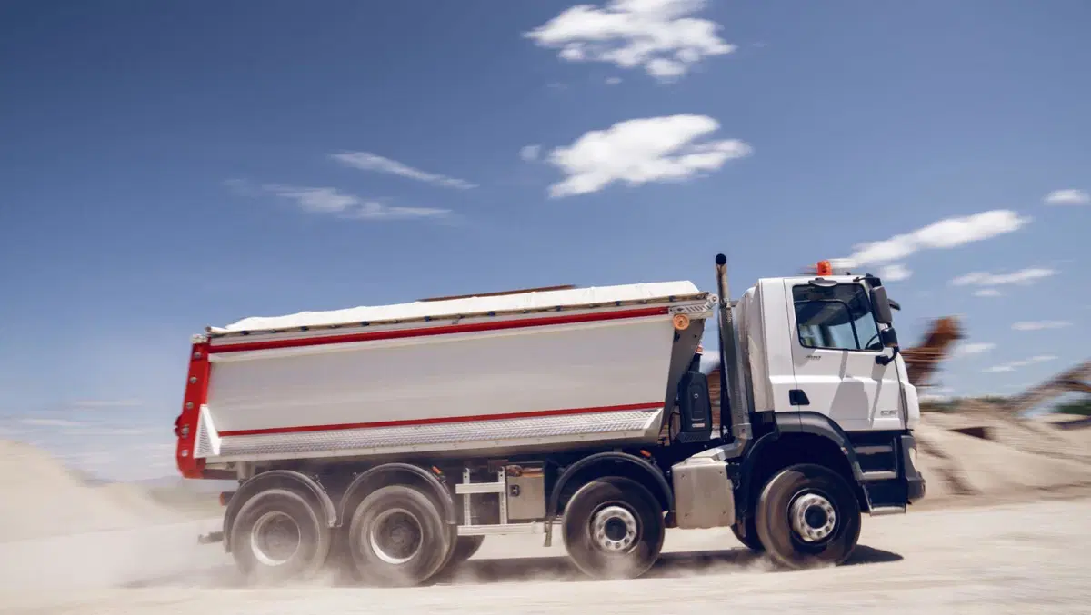 Come nasce un sistema di copertura avanzato per camion? I segreti di una eccellenza italiana [Video] (12)