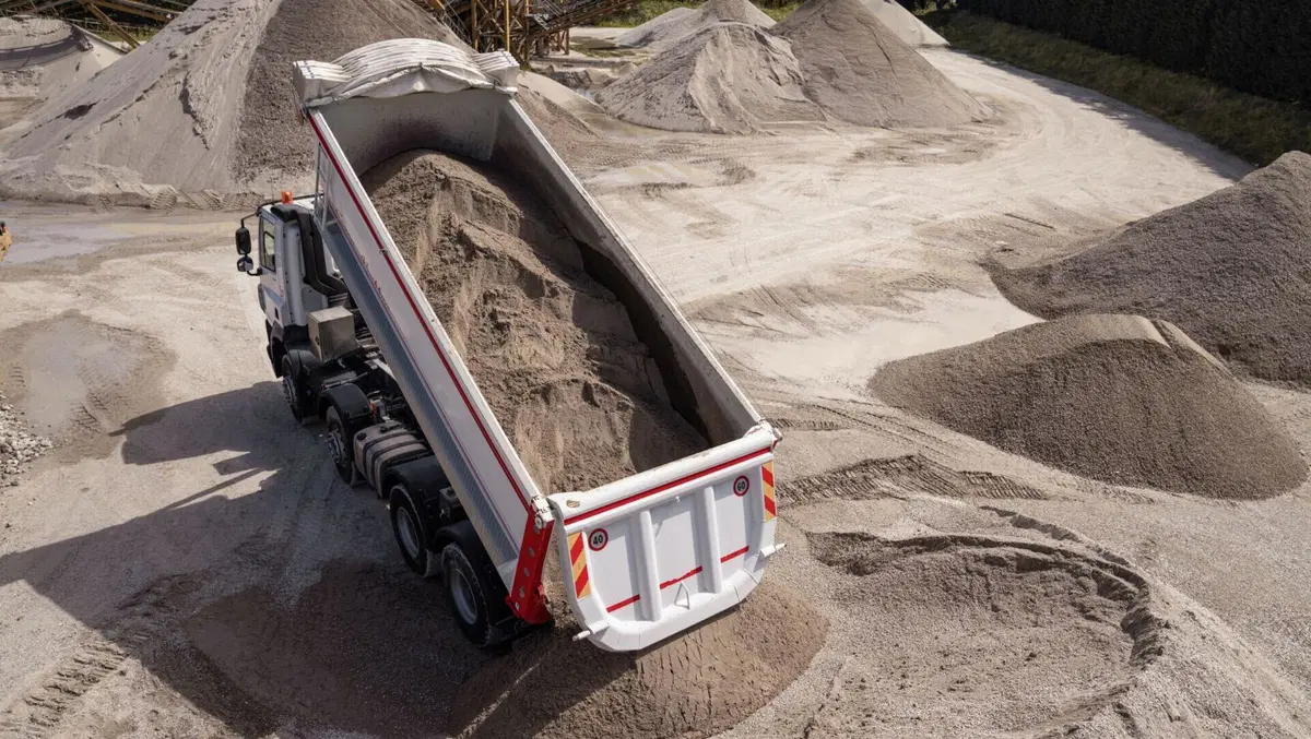 Come nasce un sistema di copertura avanzato per camion? I segreti di una eccellenza italiana [Video] (14)