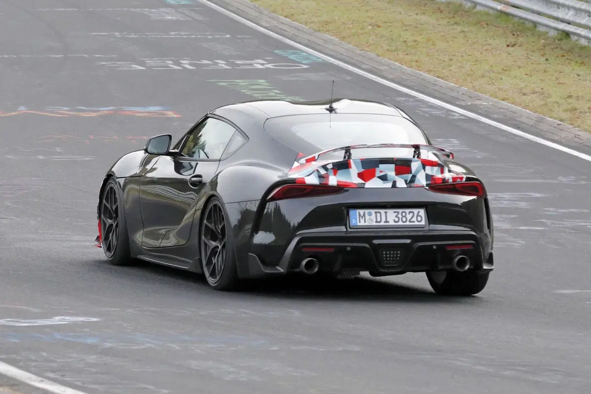 Toyota Supra GRMN: ora è ancor più furiosa! [Foto Spia] (5)