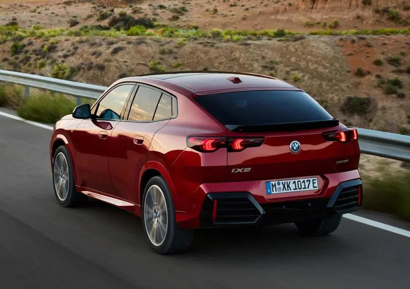 BMW iX2 (6)