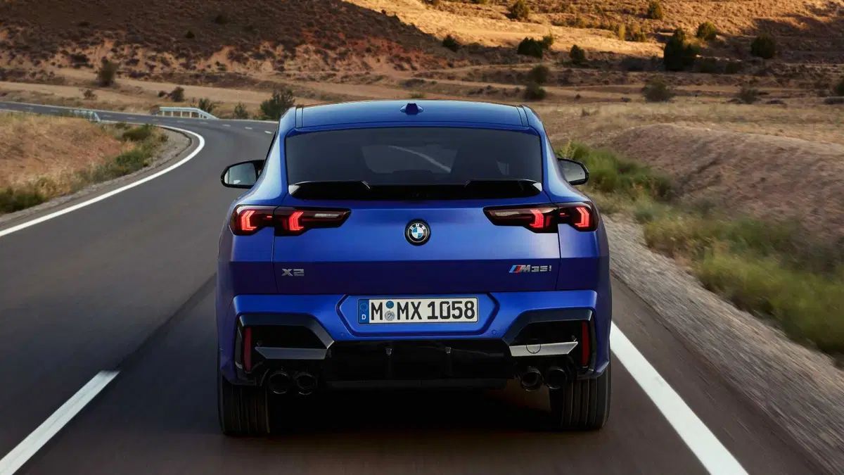BMW X2 (2023-->>) (6)