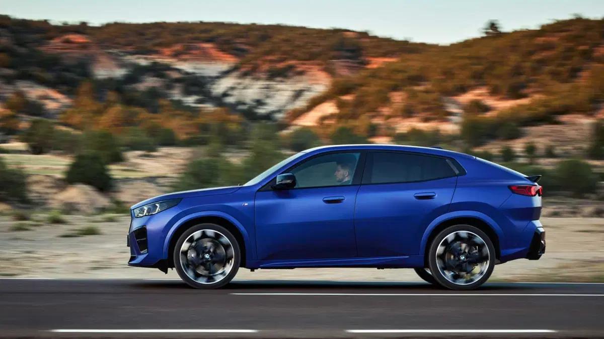 BMW X2 (2023-->>) (3)