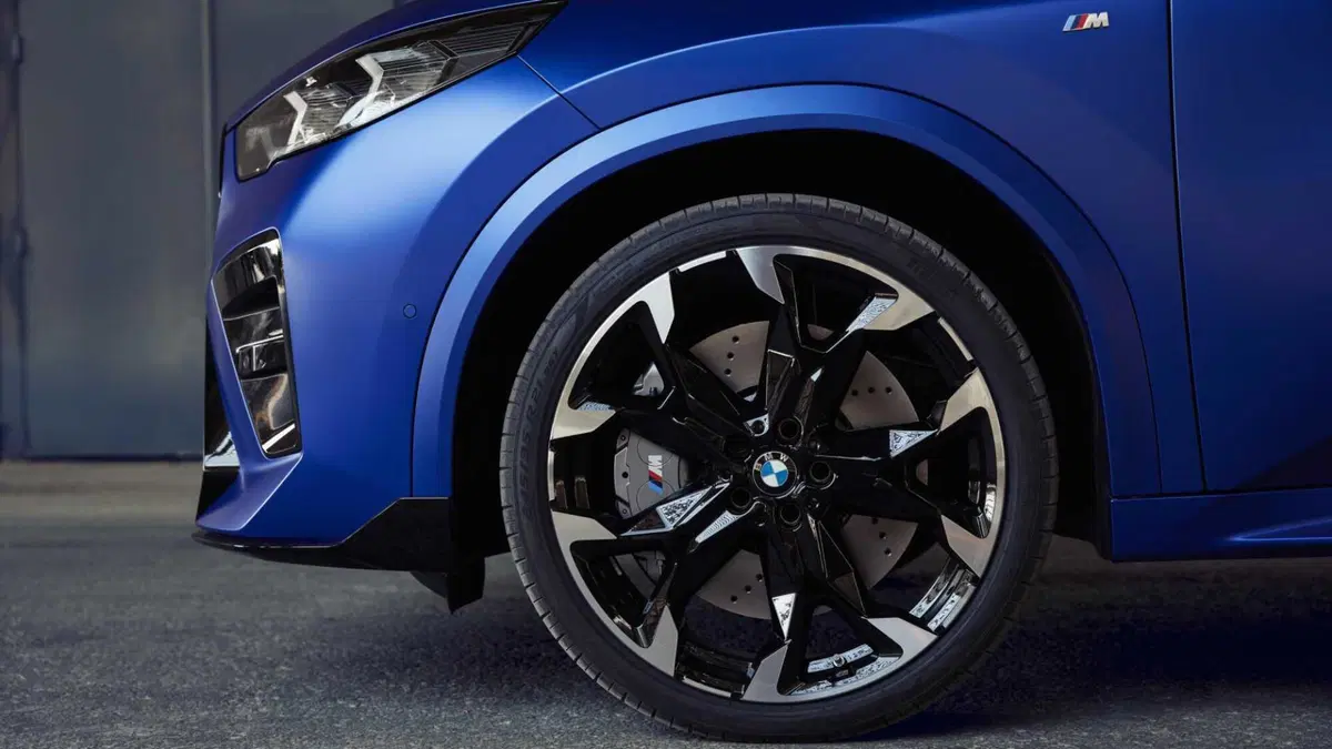 BMW X2 (2023-->>) (13)