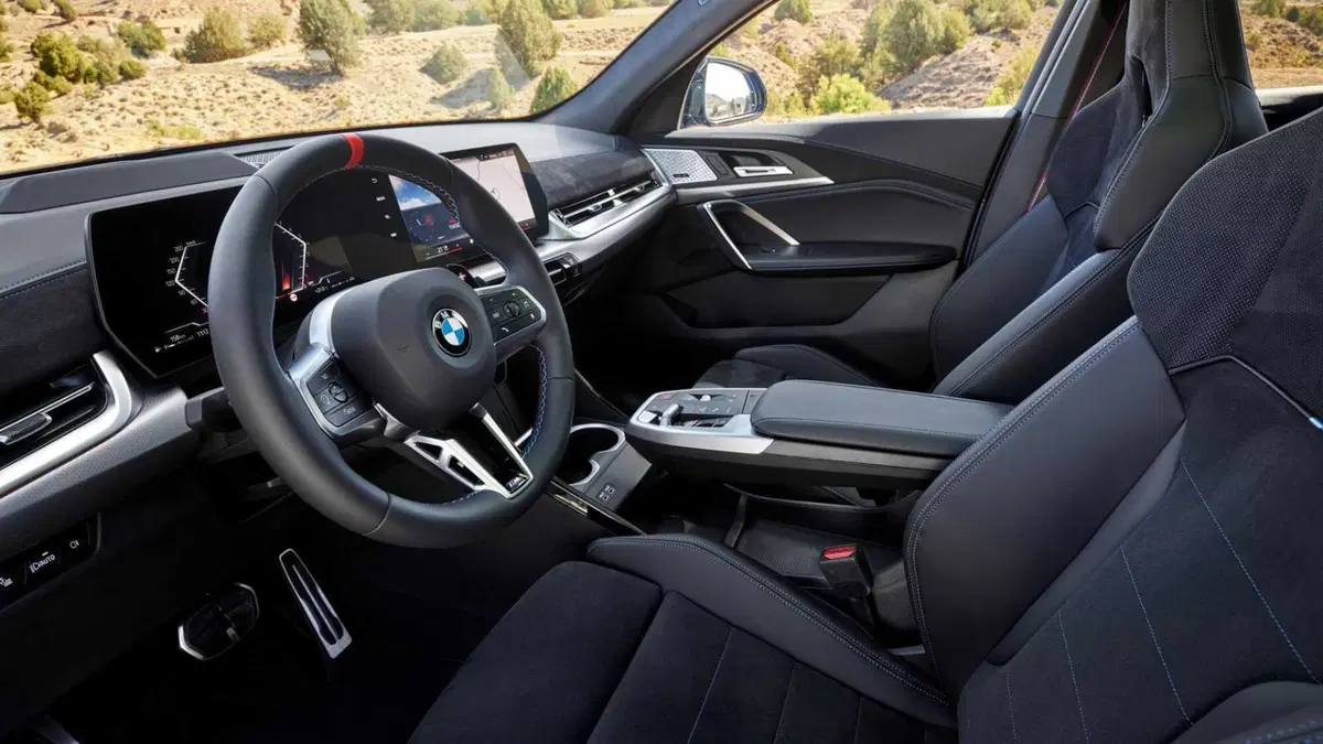 BMW X2 (2023-->>) (7)
