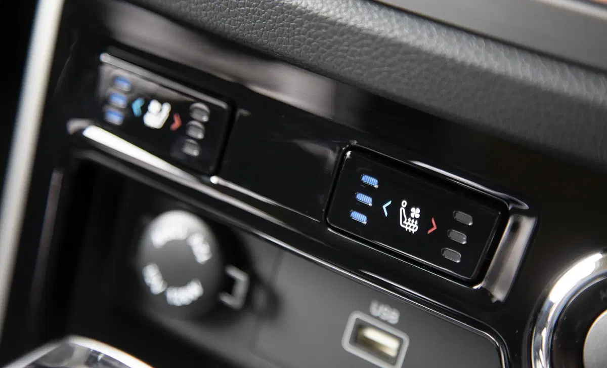 Kg Mobility Korando (2023-->>) (18)