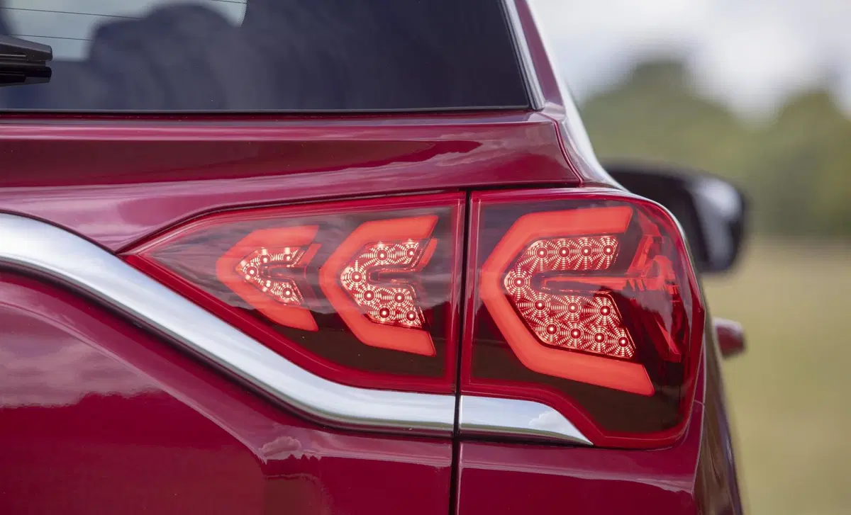 Kg Mobility Korando (2023-->>) (21)