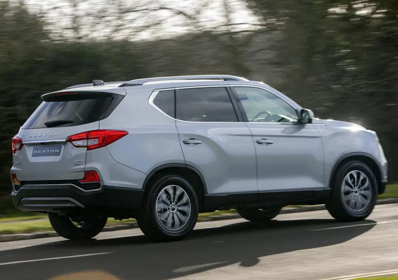 Kg Mobility Rexton (2023-->>) (2)