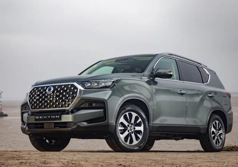 Kg Mobility Rexton (2023-->>) (8)