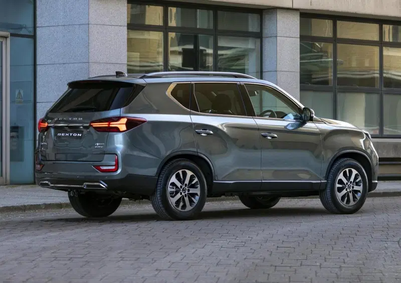 Kg Mobility Rexton (2023-->>) (9)