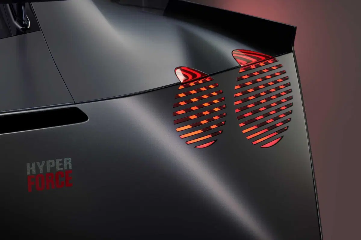 Nissan Hyper Force: adrenalina elettrica da 1.360 CV (11)