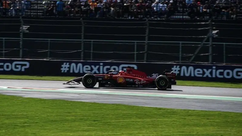 Formula 1. Leclerc fischiato al GP del Messico: "Non potevo evitare Perez"