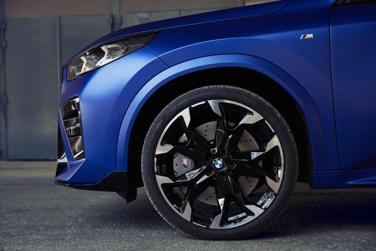 Nuova BMW X2: motorizzazioni, allestimenti, optional e prezzi. Guida all’acquisto (9)