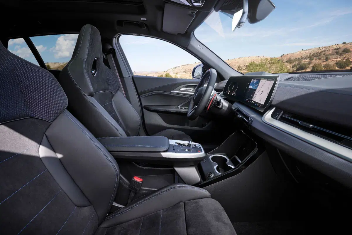 Nuova BMW X2: motorizzazioni, allestimenti, optional e prezzi. Guida all’acquisto (19)
