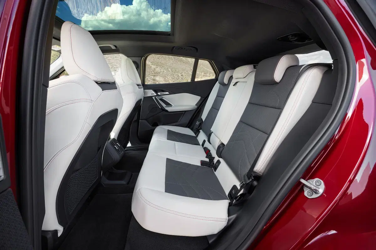 Nuova BMW X2: motorizzazioni, allestimenti, optional e prezzi. Guida all’acquisto (29)