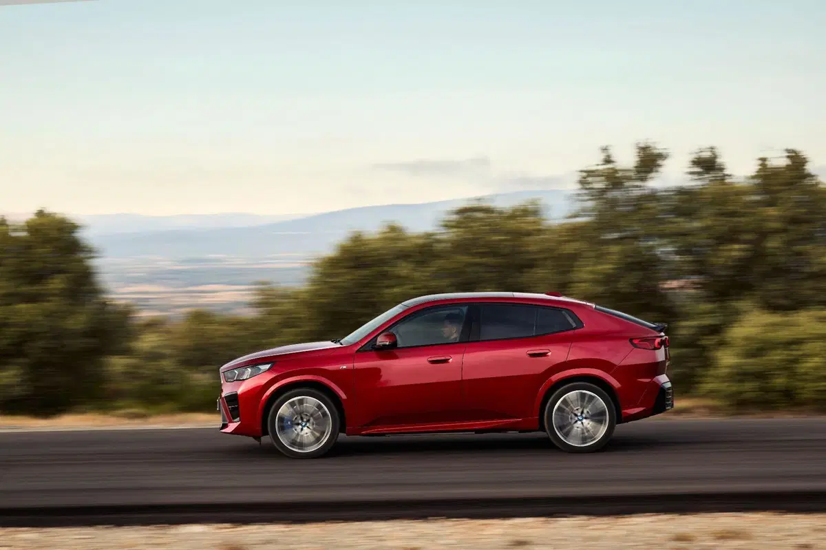 Nuova BMW X2: motorizzazioni, allestimenti, optional e prezzi. Guida all’acquisto (41)