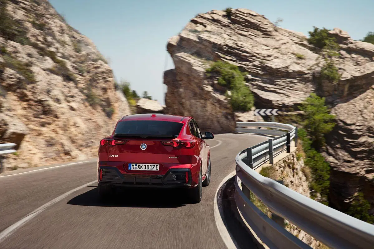 Nuova BMW X2: motorizzazioni, allestimenti, optional e prezzi. Guida all’acquisto (43)