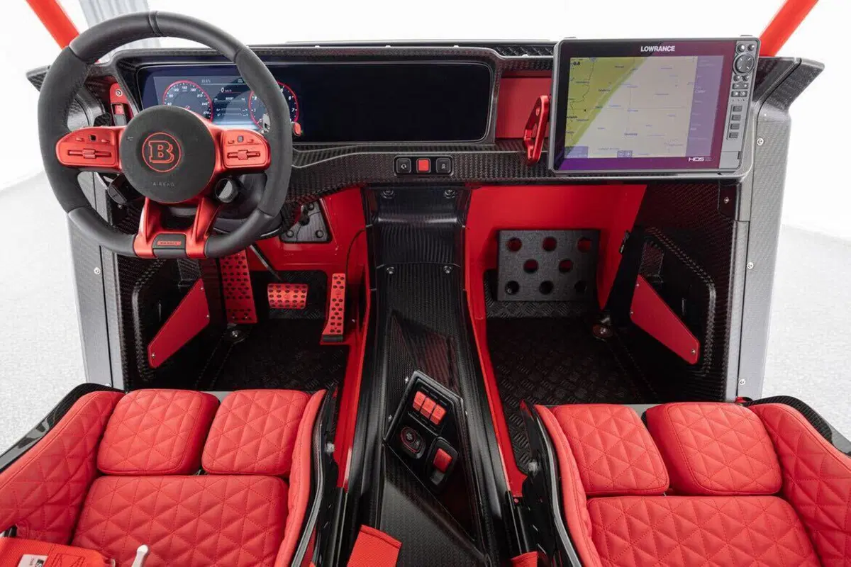 Drake: consegnata la Brabus Crawler da 900 CV e quasi un milione di dollari (3)