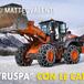 Come si guida una pala gommata con le catene su neve e ghiaccio?