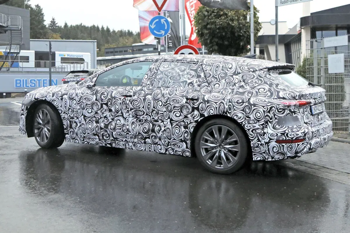 Audi A6 Avant, ecco la variante 100% elettrica [Foto Spia] (4)