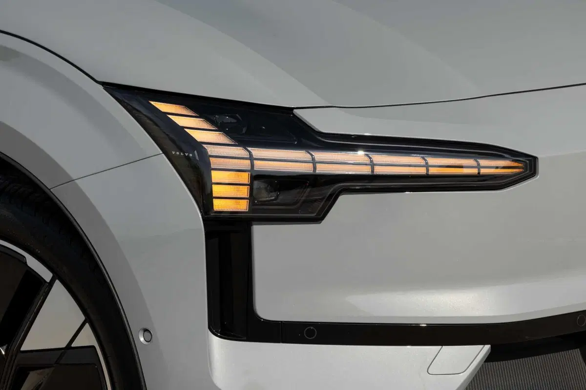 Volvo EX30, la svedese che viene da lontano [VIDEO] (12)