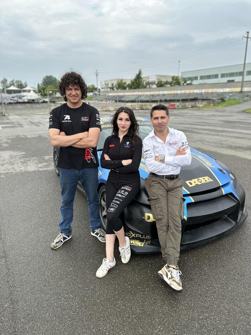 Gli istruttori del team Daba Sport Davide Bann&ograve;, Elena Zaniol e il Team principal Fabio Sanfilippo