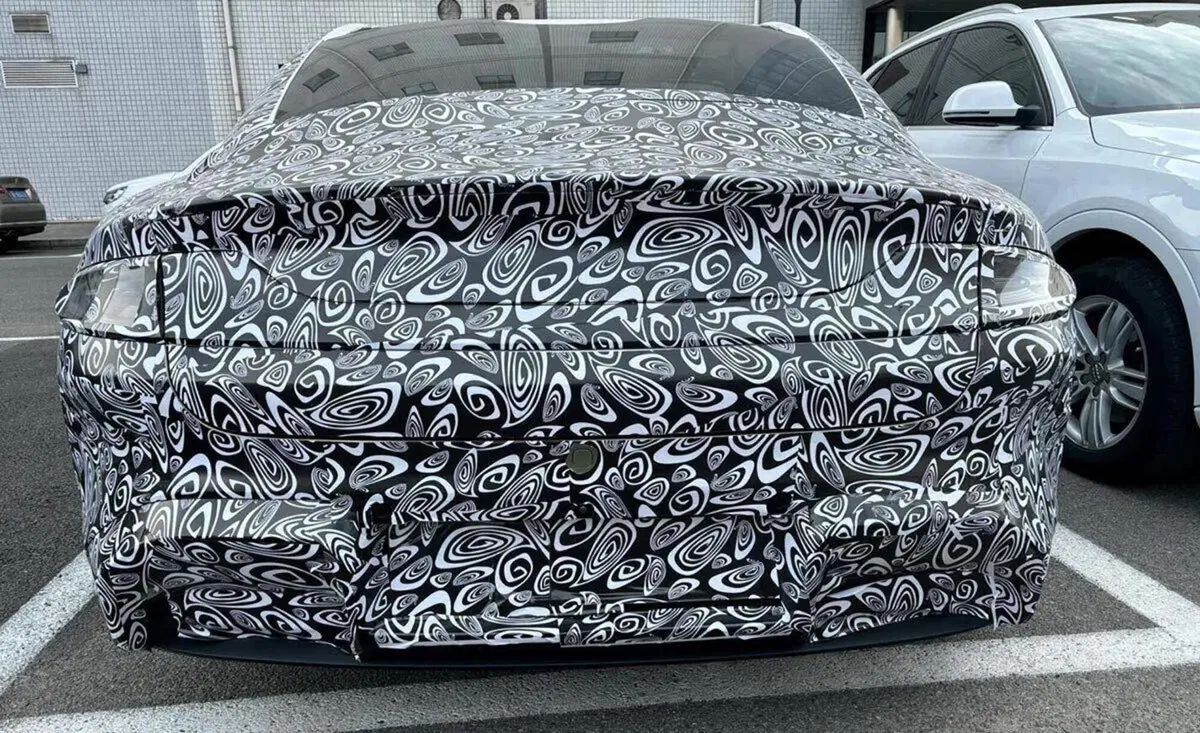Xiaomi progetto Modena: la berlina elettrica sarà su strada nel 2024 [SPY FOTO] (4)