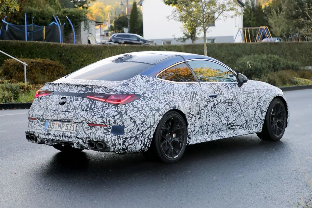 Mercedes AMG CLE 53 e 63, ecco le nuove Foto Spia (8)