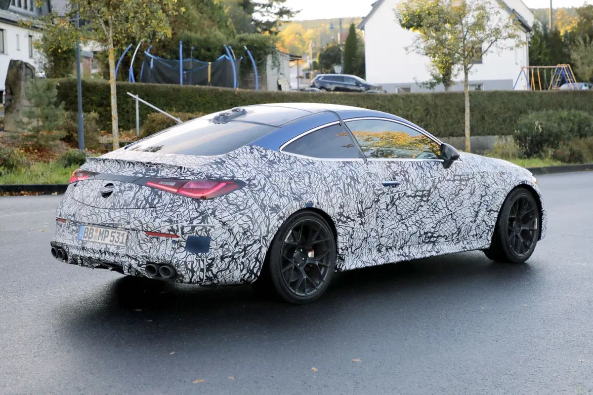Mercedes AMG CLE 53 e 63, ecco le nuove Foto Spia (9)
