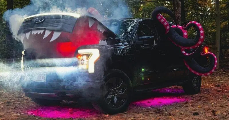 Ford: il brevetto per raccogliere energia interdimensionale per la ricarica dell'F-150 Lightning (magari...)