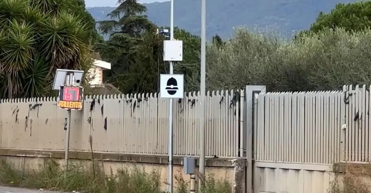 Rivolta autovelox: questa volta a Guidonia tagliano i fili delle telecamere