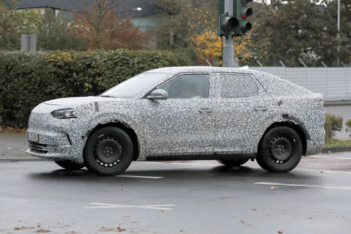 Ford, avvistato il nuovo crossover elettrico [Foto Spia] (7)