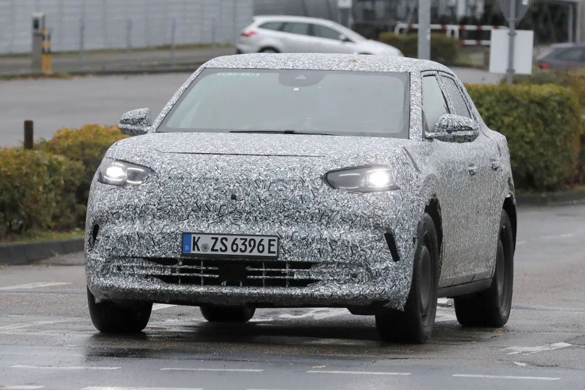 Ford, avvistato il nuovo crossover elettrico [Foto Spia] (8)