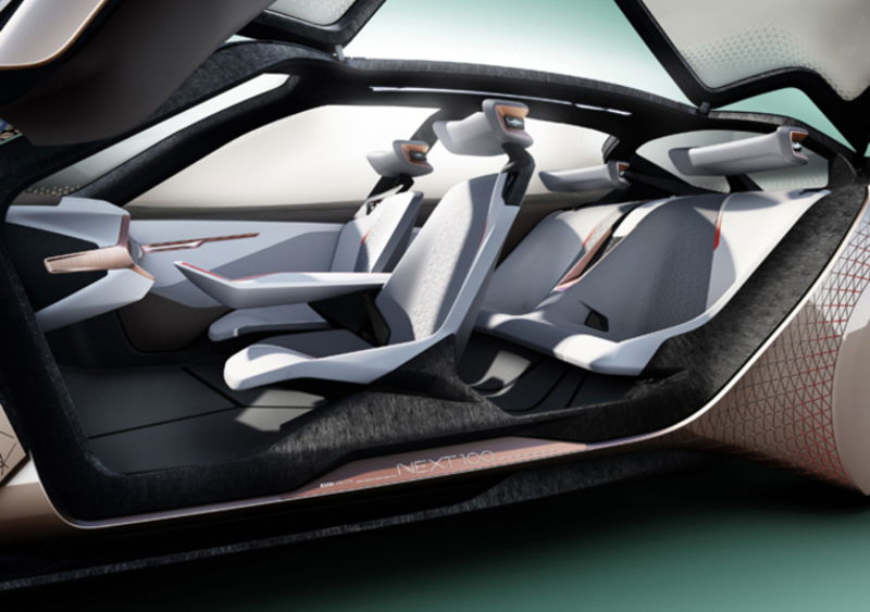 BMW Vision Next 100