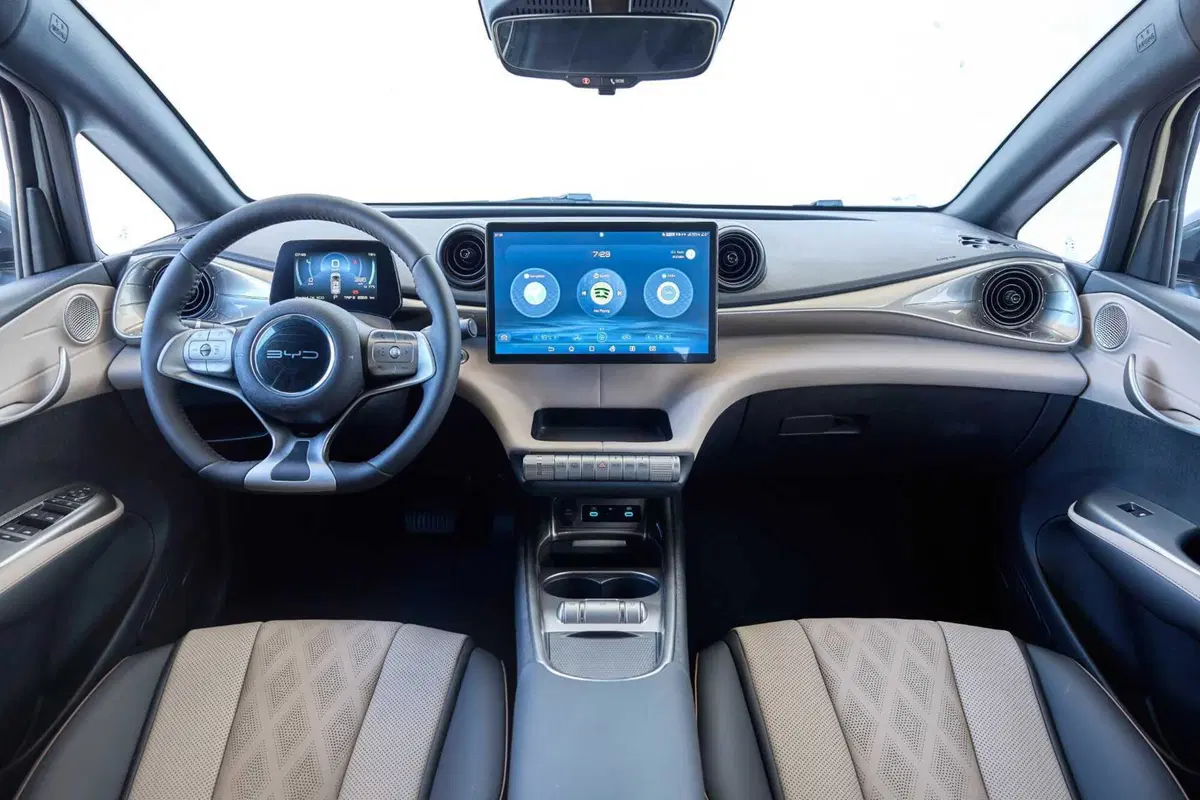 BYD Dolphin: la suv elettrica è appena arrivata e fa un gran "rumore" (17)