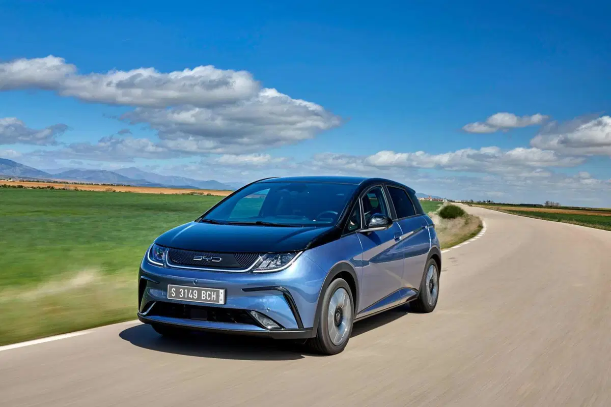BYD Dolphin: la suv elettrica è appena arrivata e fa un gran "rumore" (31)