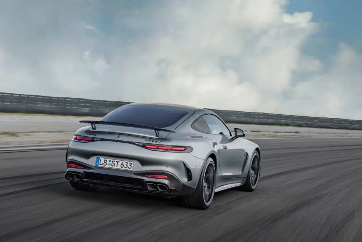 Mercedes AMG GT 2023, il V8 da 585 Cv è più “comodo” [VIDEO] (2)