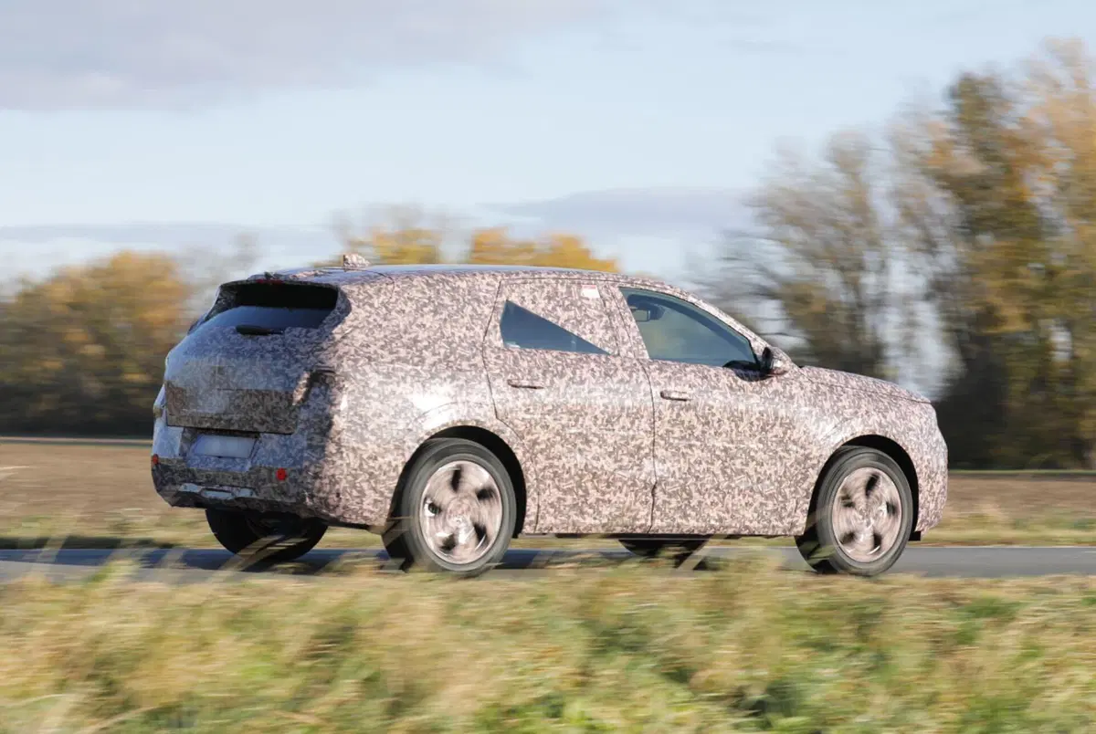 Opel Grandland, ecco il prototipo della nuova generazione [Foto Spia] (10)