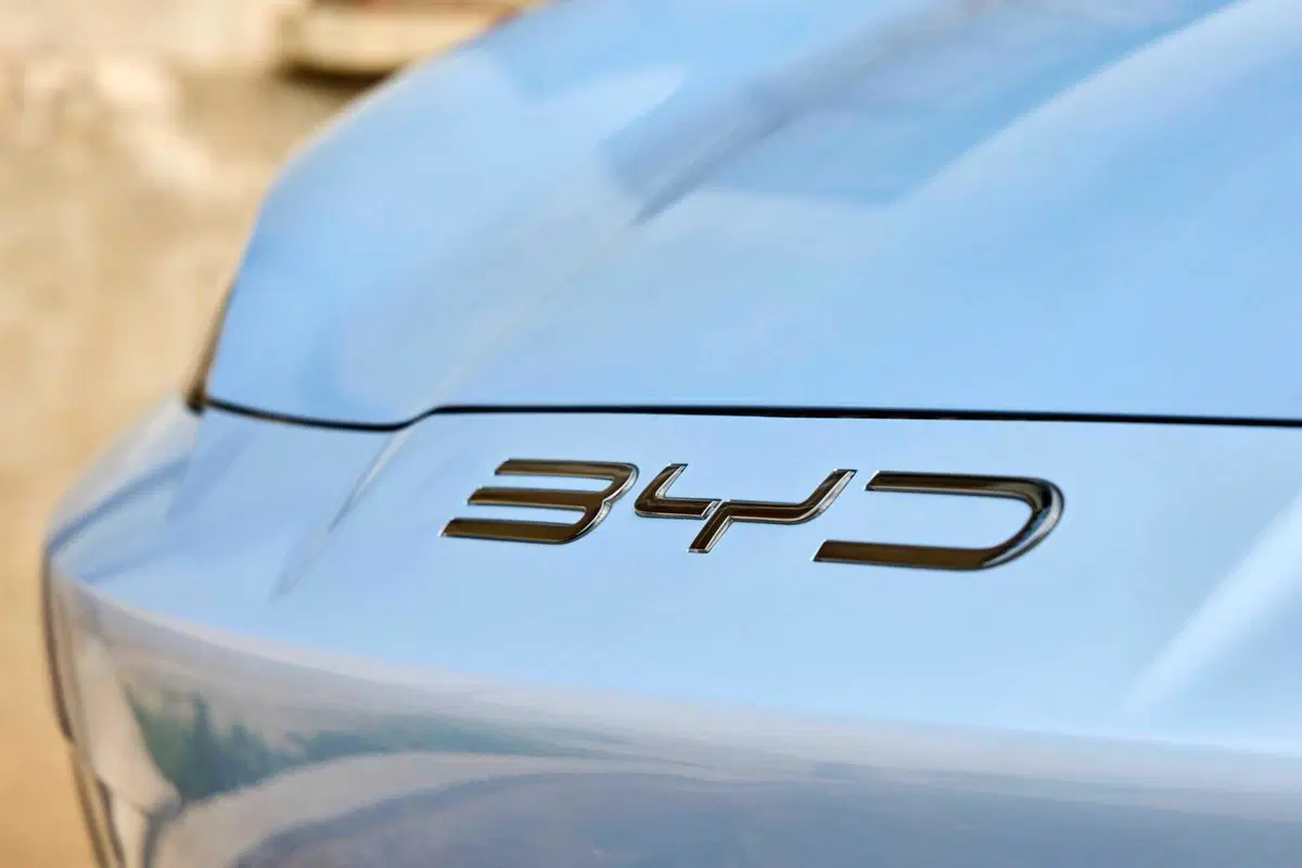 BYD Seal: al volante della top elettrica made in Cina. Batte la Tesla Model 3? (8)