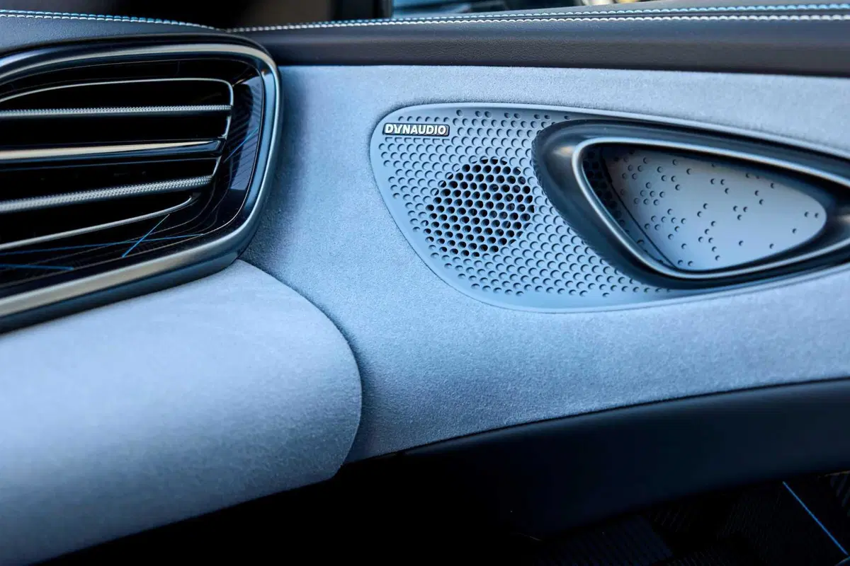 BYD Seal: al volante della top elettrica made in Cina. Batte la Tesla Model 3? (18)