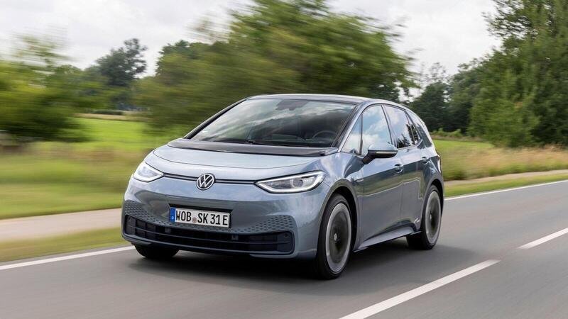 Volkswagen taglia la produzione della ID.3 e Cupra Born elettriche