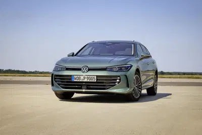 Volkswagen Passat: al via gli ordini, si parte da 42.550 euro