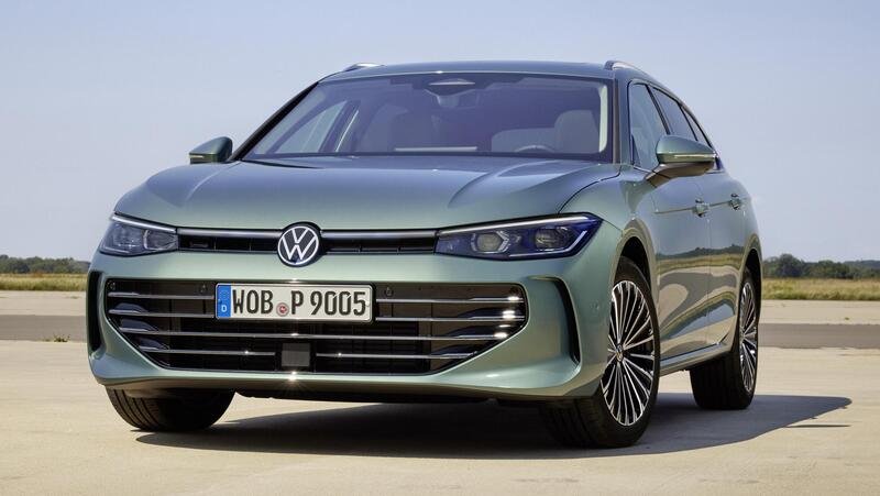 Volkswagen Passat: al via gli ordini, si parte da 42.550 euro