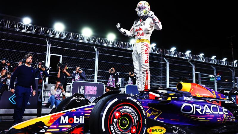 Formula 1. Gran Premio di Las Vegas 2023: Max Verstappen vince, nulla da fare per Charles Leclerc