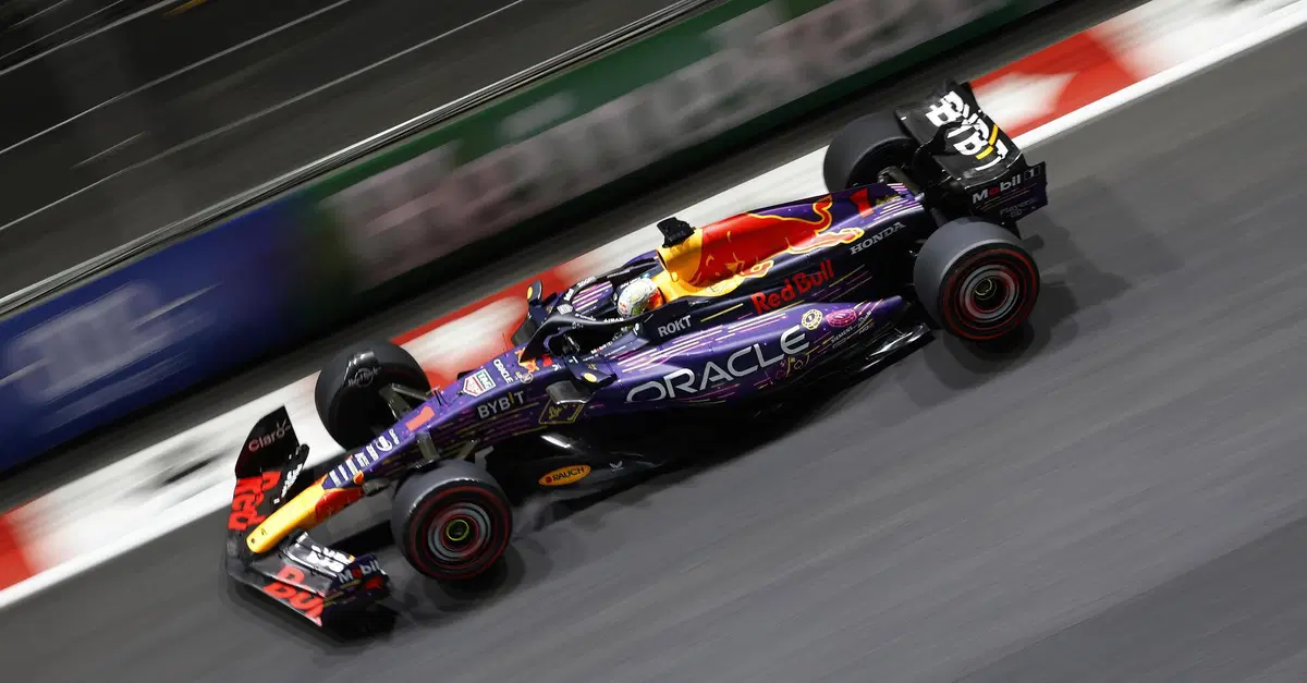 Formula 1. GP Las Vegas 2023, Max Verstappen: "In partenza ho frenato tardi ed ho avuto penalit&agrave;"