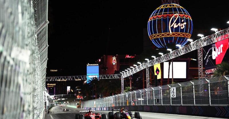 Formula 1. Max Verstappen al centro dello spettacolo di Las Vegas 