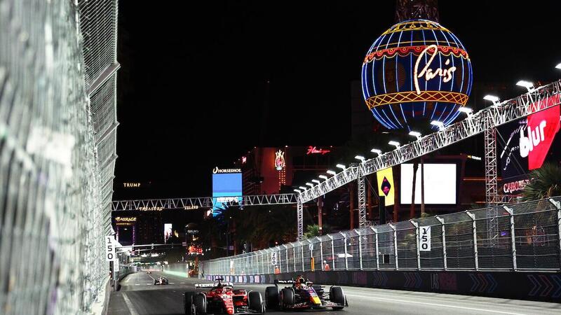 Formula 1. Max Verstappen al centro dello spettacolo di Las Vegas 